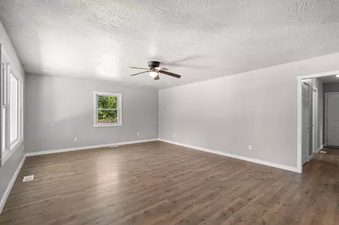 Living - 761 E Dade 154, Everton, MO 65646 photo 1 of 4