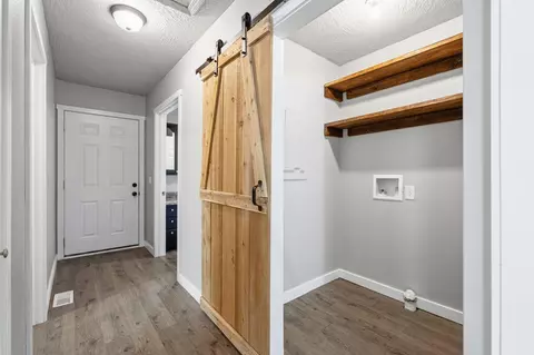 Entry Way - 761 E Dade 154, Everton, MO 65646 photo 2 of 2