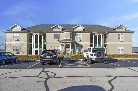 Exterior - 835 Fairview St #1, Branson, MO 65616 photo 1 of 2
