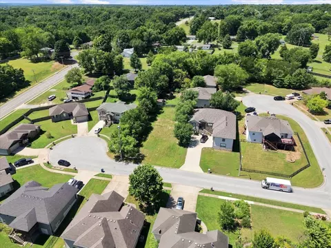 5389 S Clifton Ave, Springfield, MO 65810 photo 2