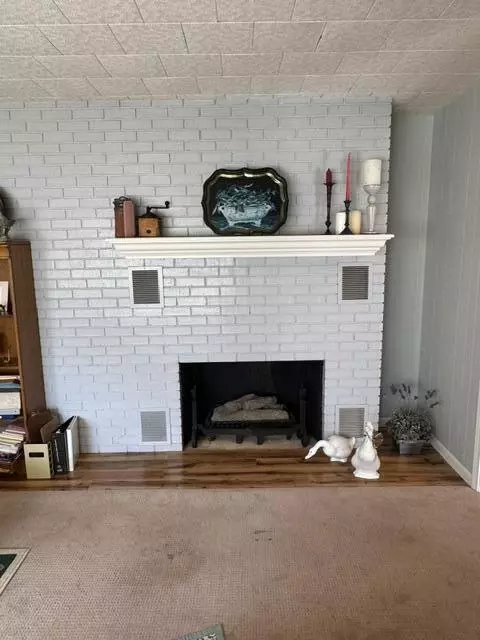 Living - 1208 Cooper Ave, Ava, MO 65608 photo 4 of 5