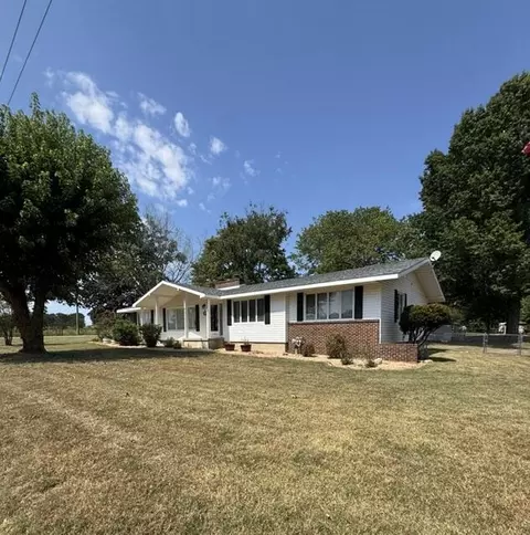 Exterior - 1208 Cooper Ave, Ava, MO 65608 photo 2 of 8