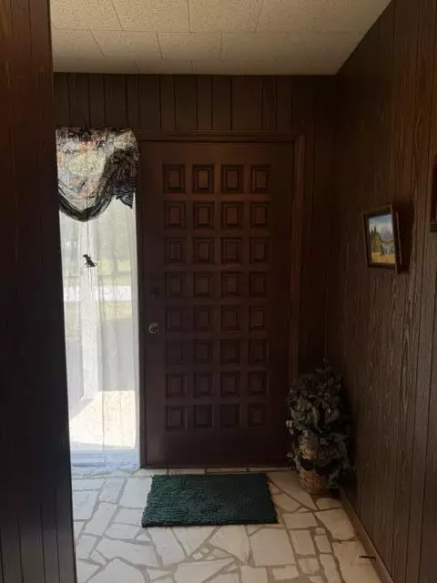 Entry Way - 1208 Cooper Ave, Ava, MO 65608 photo 2 of 4