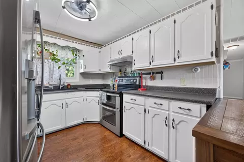 Kitchen - 1080 Apache Rd, Sparta, MO 65753 photo 1 of 1