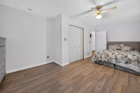 Bedroom - 1080 Apache Rd, Sparta, MO 65753 photo 1 of 3