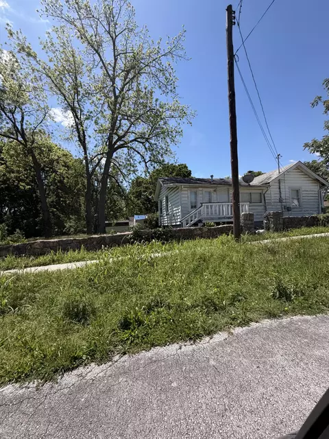 Exterior - 1634 N Rogers Ave, Springfield, MO 65803 photo 3 of 3