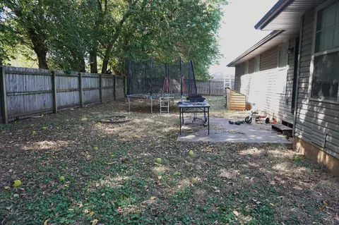 Exterior - 230 E Lapis Ave, Republic, MO 65738 photo 5 of 7