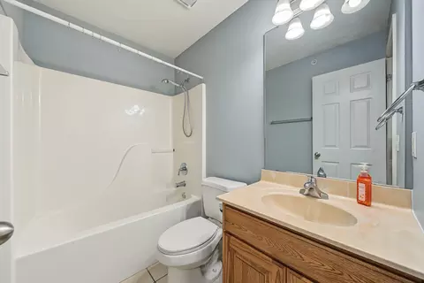 Bath - 159 Vixen Cir #J, Branson, MO 65616 photo 2 of 2