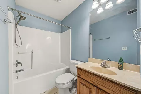 Bath - 159 Vixen Cir #J, Branson, MO 65616 photo 1 of 2
