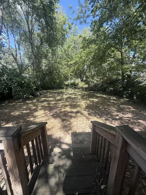 1323 W Poplar St, Springfield, MO 65802 photo 2