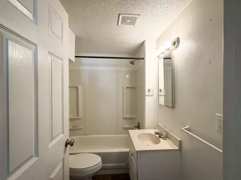 Bath - 2936 W Walnut St, Springfield, MO 65802 photo 1 of 1