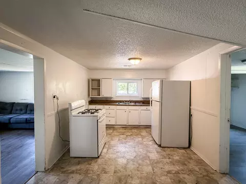 Kitchen - 2936 W Walnut St, Springfield, MO 65802 photo 1 of 1