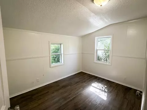 Bedroom - 2936 W Walnut St, Springfield, MO 65802 photo 3 of 3