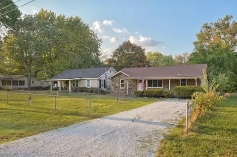 Exterior - 2911 W Latoka St, Springfield, MO 65807 photo 9 of 9