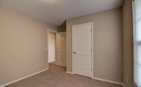 Bedroom - 1050 S Strasbourg Ave, Springfield, MO 65802 photo 2 of 4
