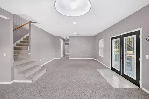 Living - 660 Big Bear Ct, Marshfield, MO 65706 photo 4 of 6