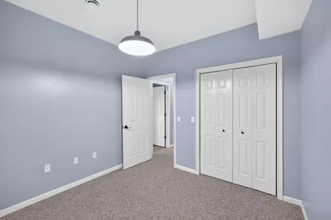 Bedroom - 660 Big Bear Ct, Marshfield, MO 65706 photo 7 of 9