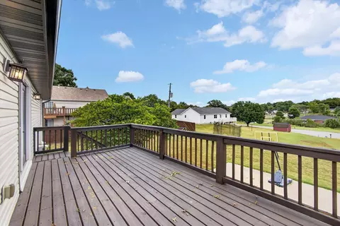 Exterior - 660 Big Bear Ct, Marshfield, MO 65706 photo 7 of 12