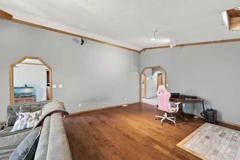 Living - 301 Hillcrest Dr, Noel, MO 64854 photo 5 of 9