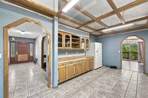 Entry Way - 301 Hillcrest Dr, Noel, MO 64854 photo 3 of 4