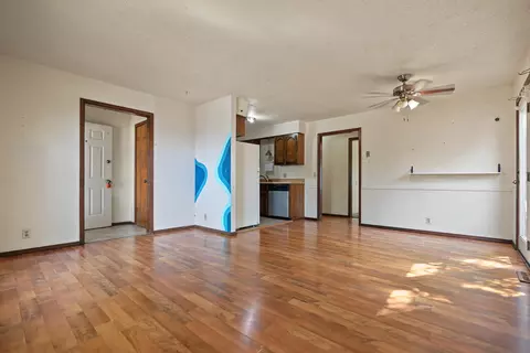 Living - 2970 W Roxbury Street Apt A B St #A & B, Springfield, MO 65807 photo 8 of 9