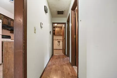 Entry Way - 2970 W Roxbury Street Apt A B St #A & B, Springfield, MO 65807 photo 4 of 4
