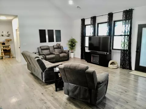 Living - 6139 Highway Dd, Seneca, MO 64865 photo 2 of 2