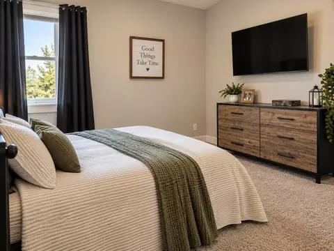 Bedroom - 6139 Highway Dd, Seneca, MO 64865 photo 3 of 3