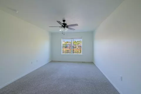 Bedroom - 140 E Sunset Cove Ln, Kirbyville, MO 65679 photo 2 of 6