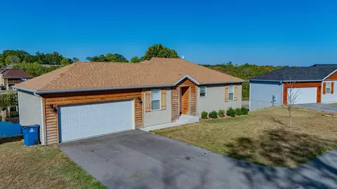 Exterior - 140 E Sunset Cove Ln, Kirbyville, MO 65679 photo 6 of 6