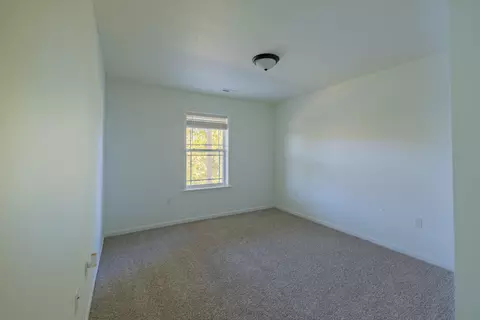 Bedroom - 140 E Sunset Cove Ln, Kirbyville, MO 65679 photo 6 of 6