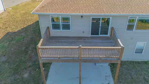 Exterior - 140 E Sunset Cove Ln, Kirbyville, MO 65679 photo 5 of 6