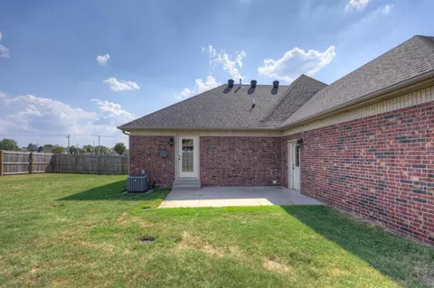 Exterior - 1821 Texas Ave, Joplin, MO 64804 photo 3 of 7