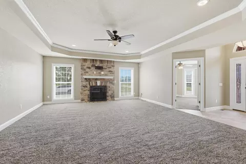 Living - 1821 Texas Ave, Joplin, MO 64804 photo 4 of 5