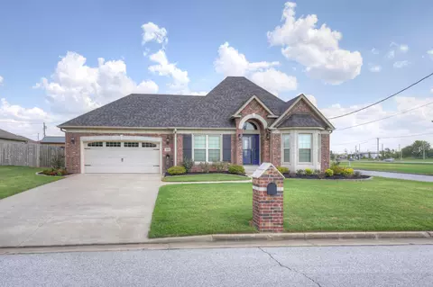 Exterior - 1821 Texas Ave, Joplin, MO 64804 photo 6 of 7