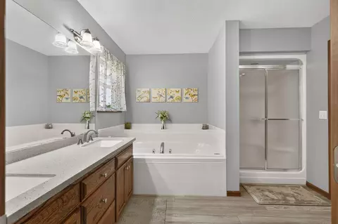 Bath - 327 Alice Pl, Ozark, MO 65721 photo 1 of 4