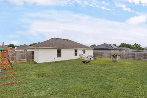 Exterior - 513 Mark St, Billings, MO 65610 photo 6 of 9