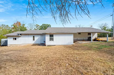 Exterior - 352 Cedar Park Rd, Branson, MO 65616 photo 3 of 14