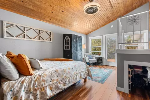 Bedroom - 352 Cedar Park Rd, Branson, MO 65616 photo 2 of 7