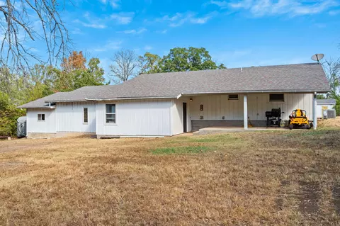 Exterior - 352 Cedar Park Rd, Branson, MO 65616 photo 4 of 14