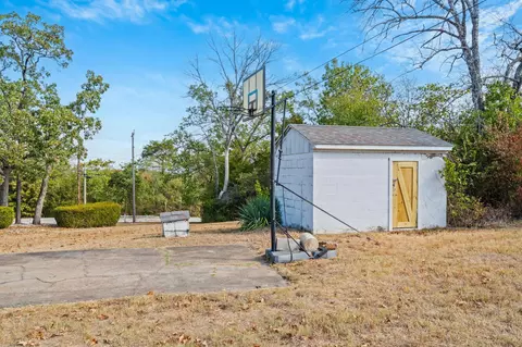 Exterior - 352 Cedar Park Rd, Branson, MO 65616 photo 2 of 14