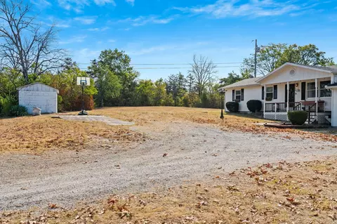 Exterior - 352 Cedar Park Rd, Branson, MO 65616 photo 12 of 14