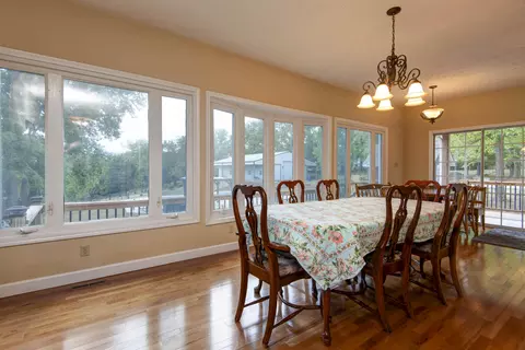 Dining - 3060 W Ellison Dr, Springfield, MO 65810 photo 1 of 2