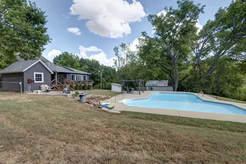 Exterior - 3060 W Ellison Dr, Springfield, MO 65810 photo 8 of 16
