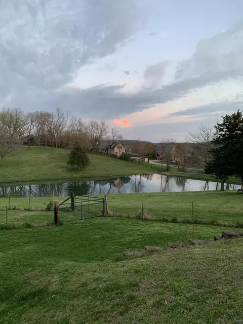 View/Area - 3060 W Ellison Dr, Springfield, MO 65810 photo 1 of 2