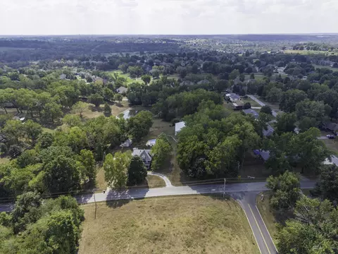 View/Area - 3060 W Ellison Dr, Springfield, MO 65810 photo 2 of 2