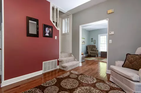 Entry Way - 3060 W Ellison Dr, Springfield, MO 65810 photo 3 of 3