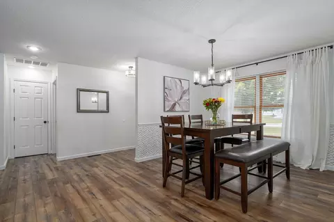 Dining - 4571 S Park Ave, Springfield, MO 65810 photo 1 of 2