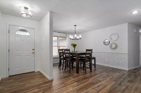 Entry Way - 4571 S Park Ave, Springfield, MO 65810 photo 1 of 4