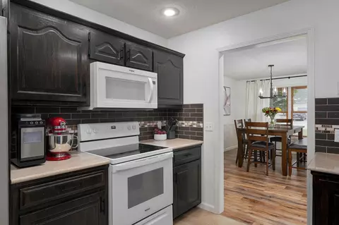 Kitchen - 4571 S Park Ave, Springfield, MO 65810 photo 3 of 4